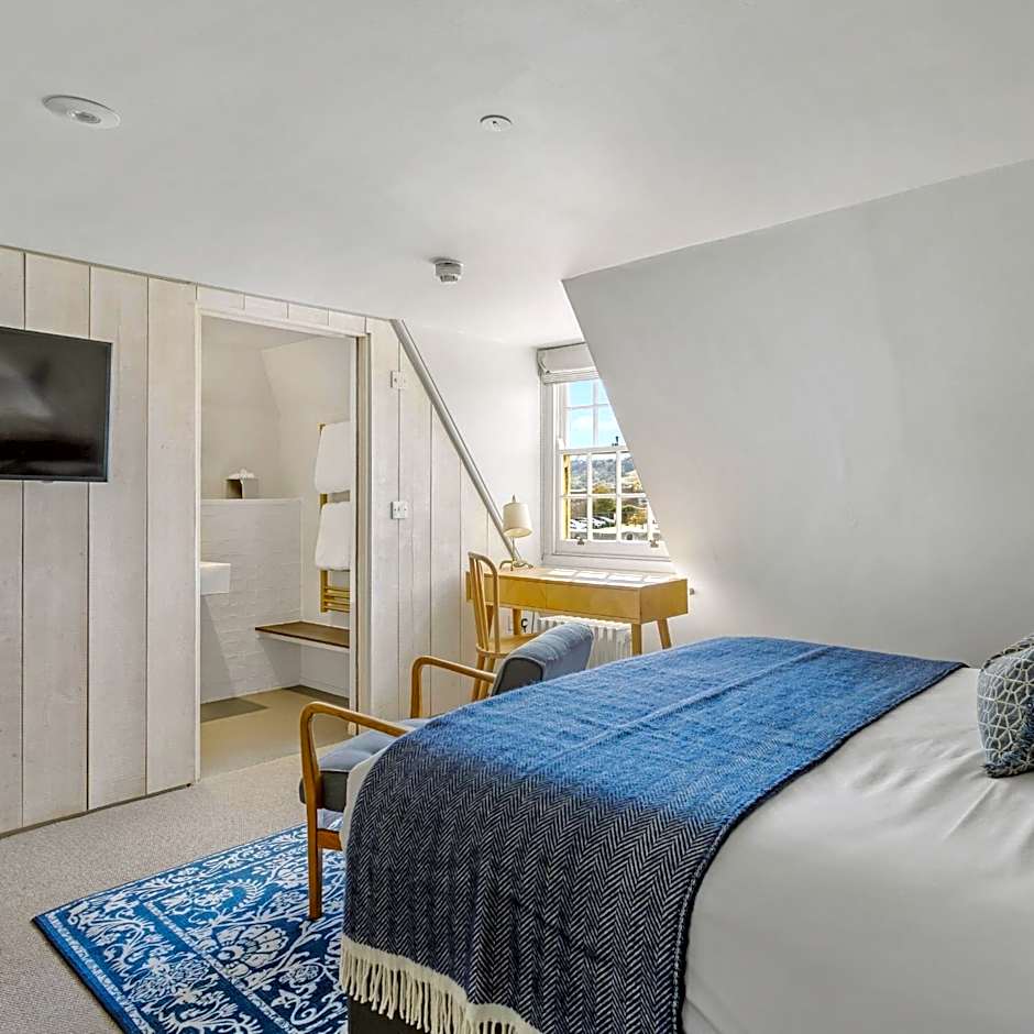 Admiral's House by Maison Pierre