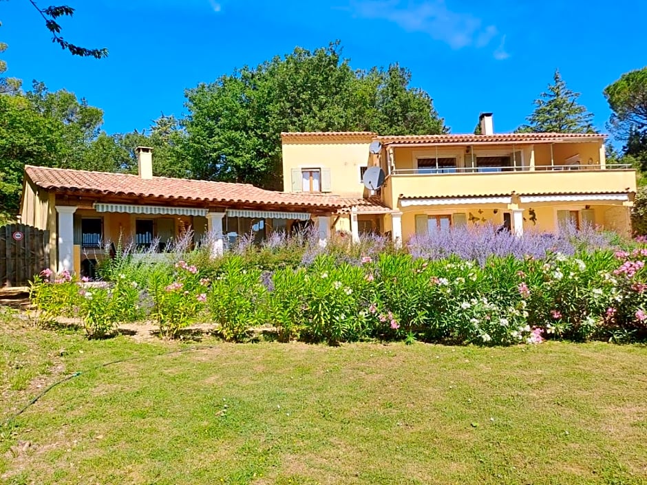 Les Cerises – St. Saturnin d'Apt, UT