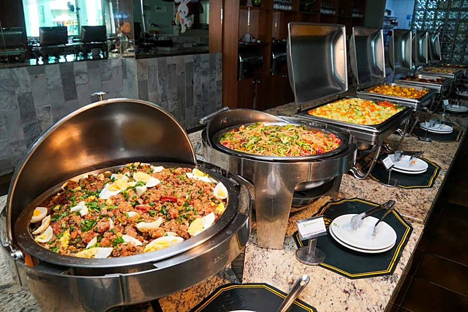 Nacional Inn Poços de Caldas - Lazer completo e Gastronomia no Centro