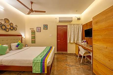 Treebo Grace Inn, 3 Min Walk From Promenade Beach