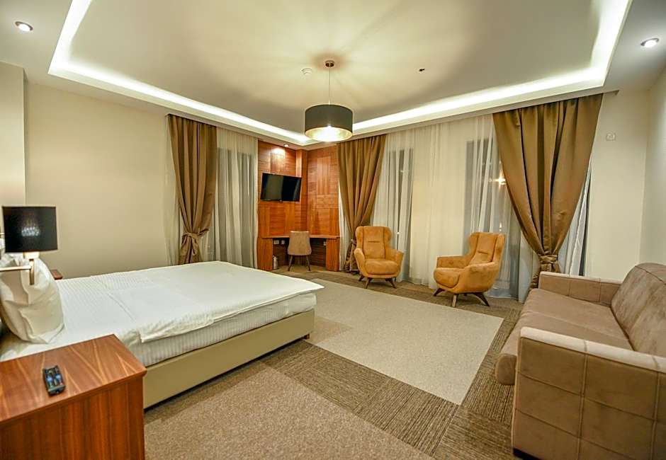 Hotel Lazaro