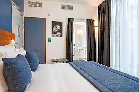 Superior Double Room with Terrace