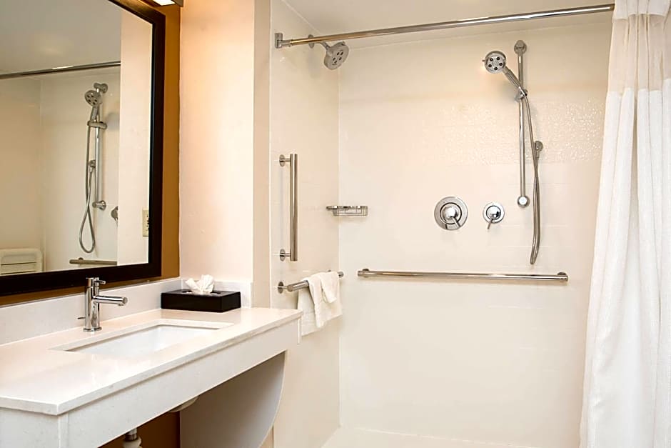 Fairfield by Marriott Inn & Suites Raynham Middleborough/Plymouth