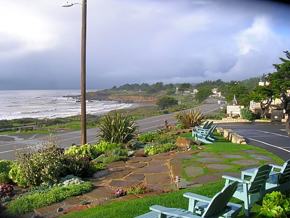 Cambria Shores Inn