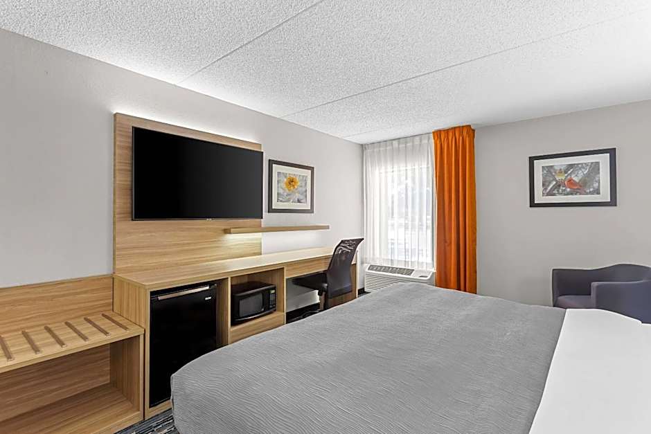 Quality Inn Rochester South