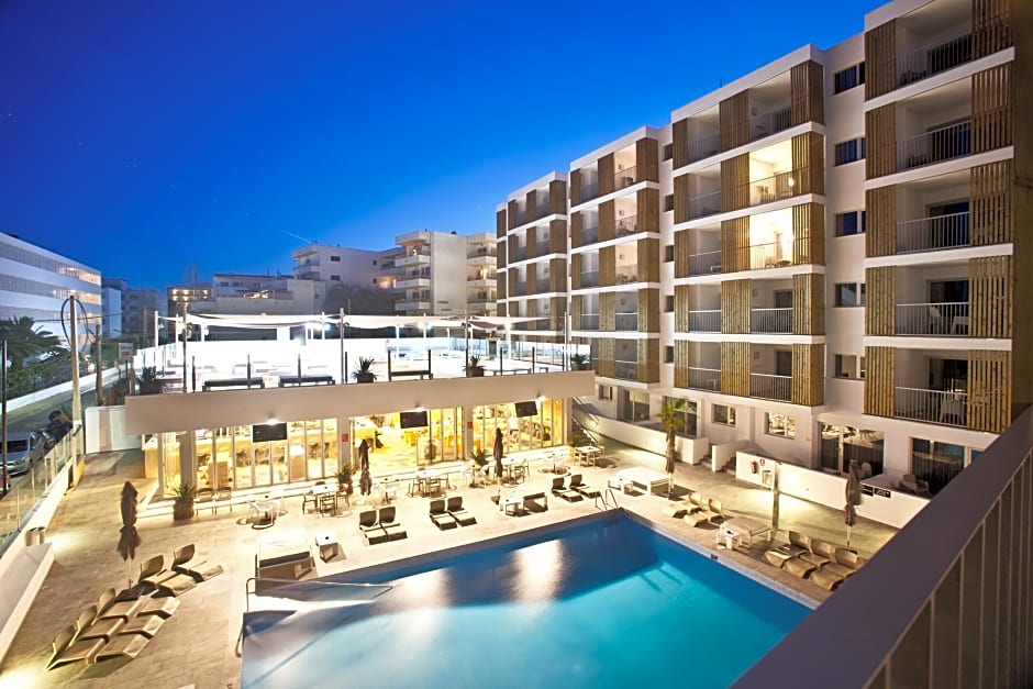 Ryans Ibiza Apartments - Only Adults