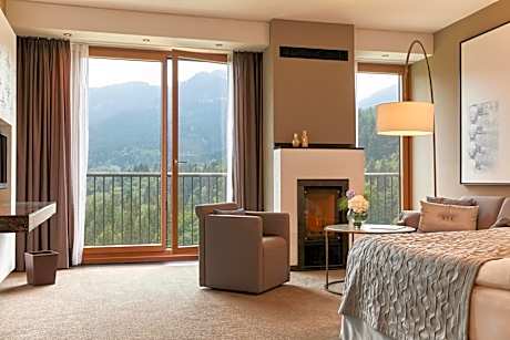 Double Room with Mountain View