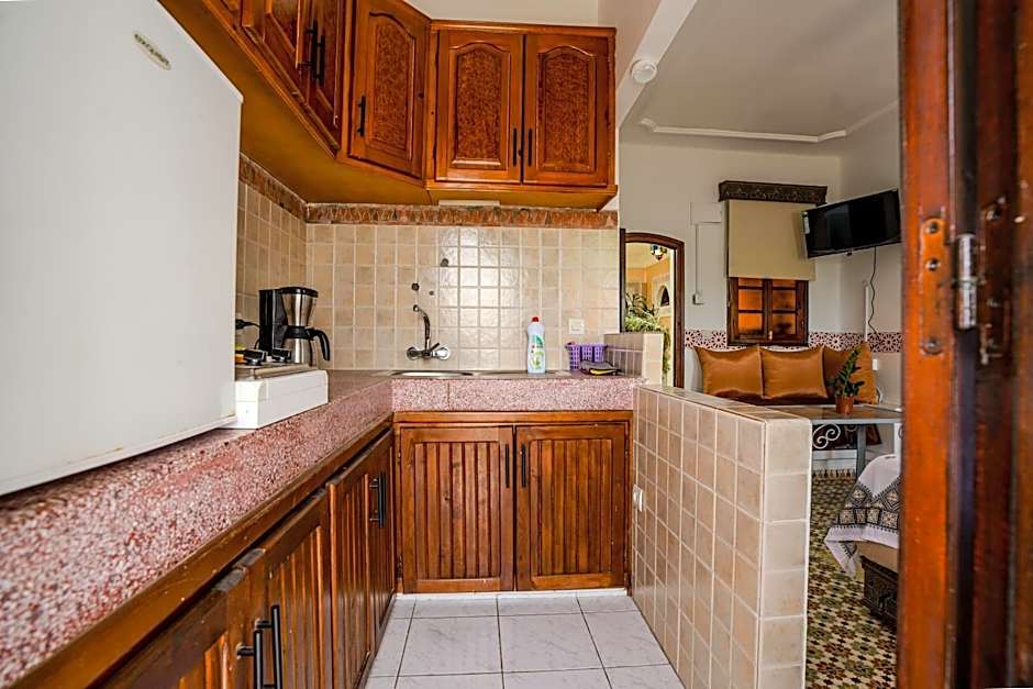 Riad Salt River