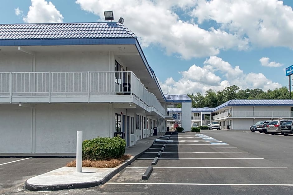 Motel 6 Norcross, GA - Atlanta Northeast