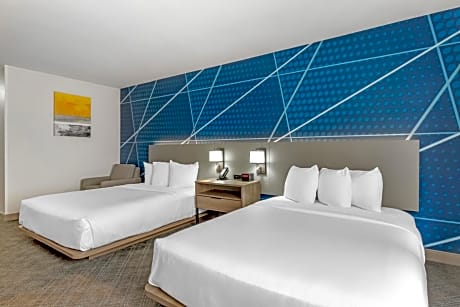Standard Quadruple Room with Two Queen Beds - Non Smoking