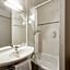 B&B Hôtel Lyon Vénissieux