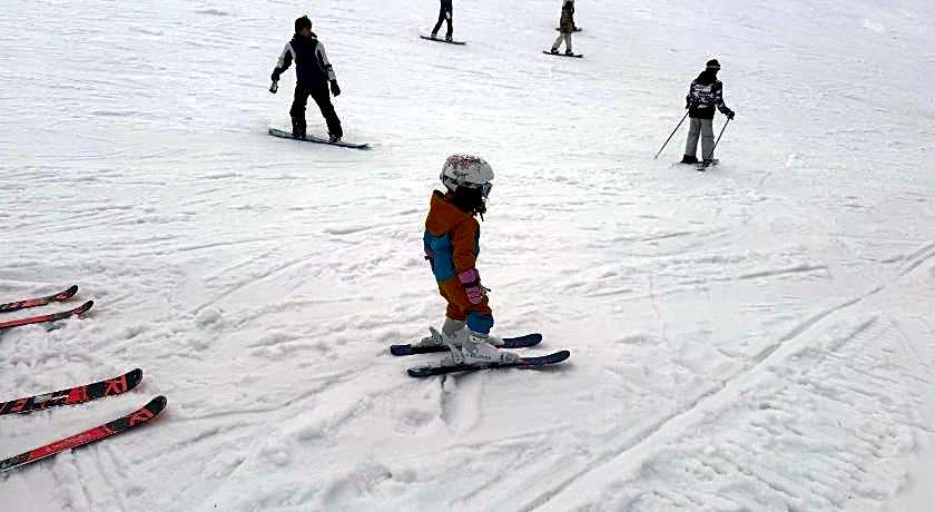 Ishiuchi Ski Center