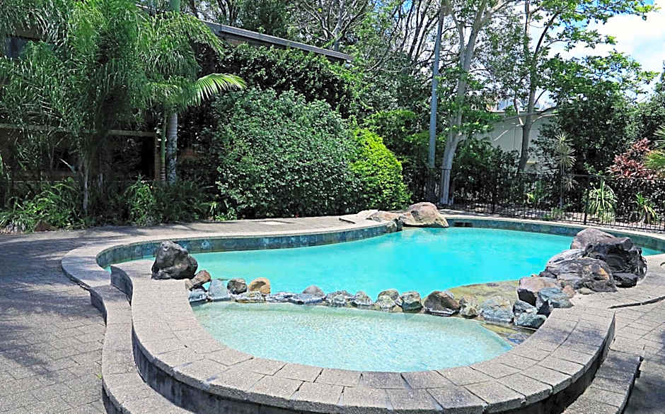 Villa Noosa Hotel