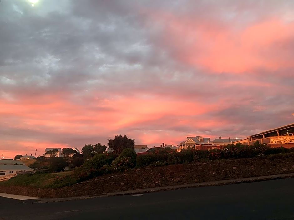 Noah's Stanley Luxury Bed and Breakfast