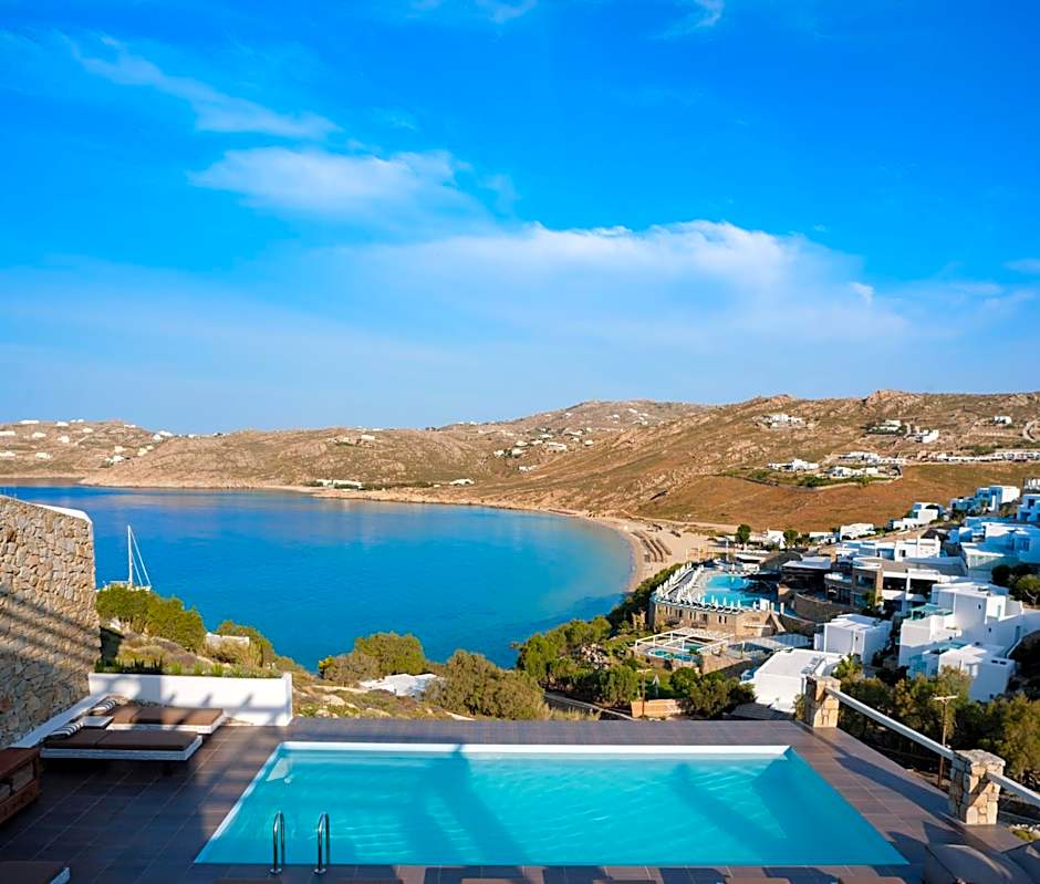 Cova Mykonos Suites