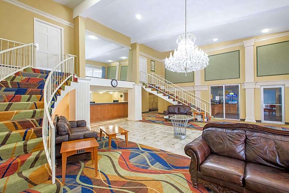 Days Inn by Wyndham Roanoke/Hollins Near I-81