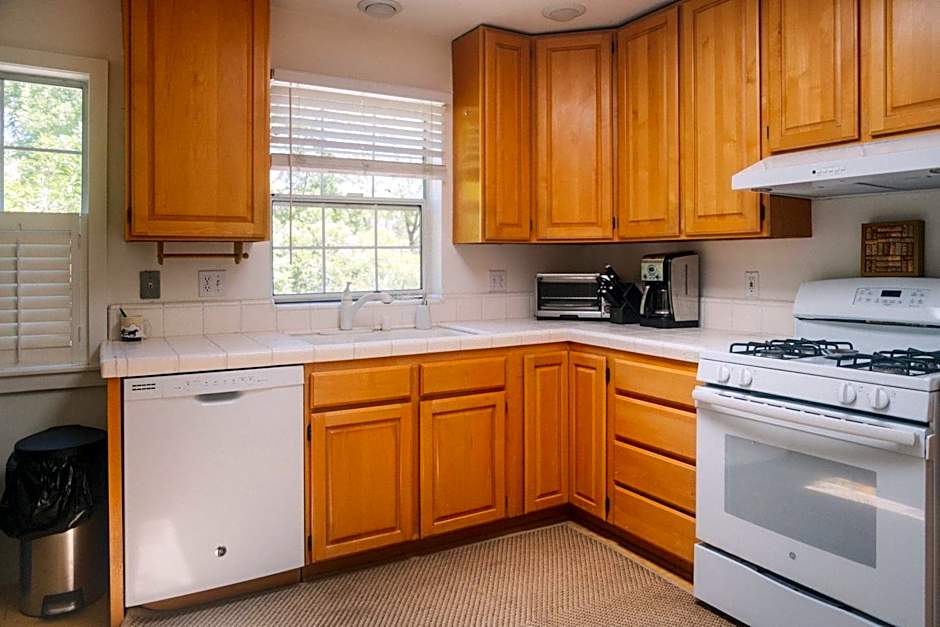 Johnson's Beach Cabins and Campground