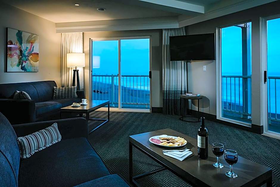 Beachfront Inn