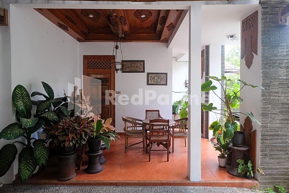 Ndliman House near UGM Jogja Mitra RedDoorz