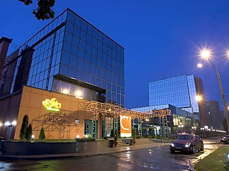 Cosmopolit Premier Art-Hotel