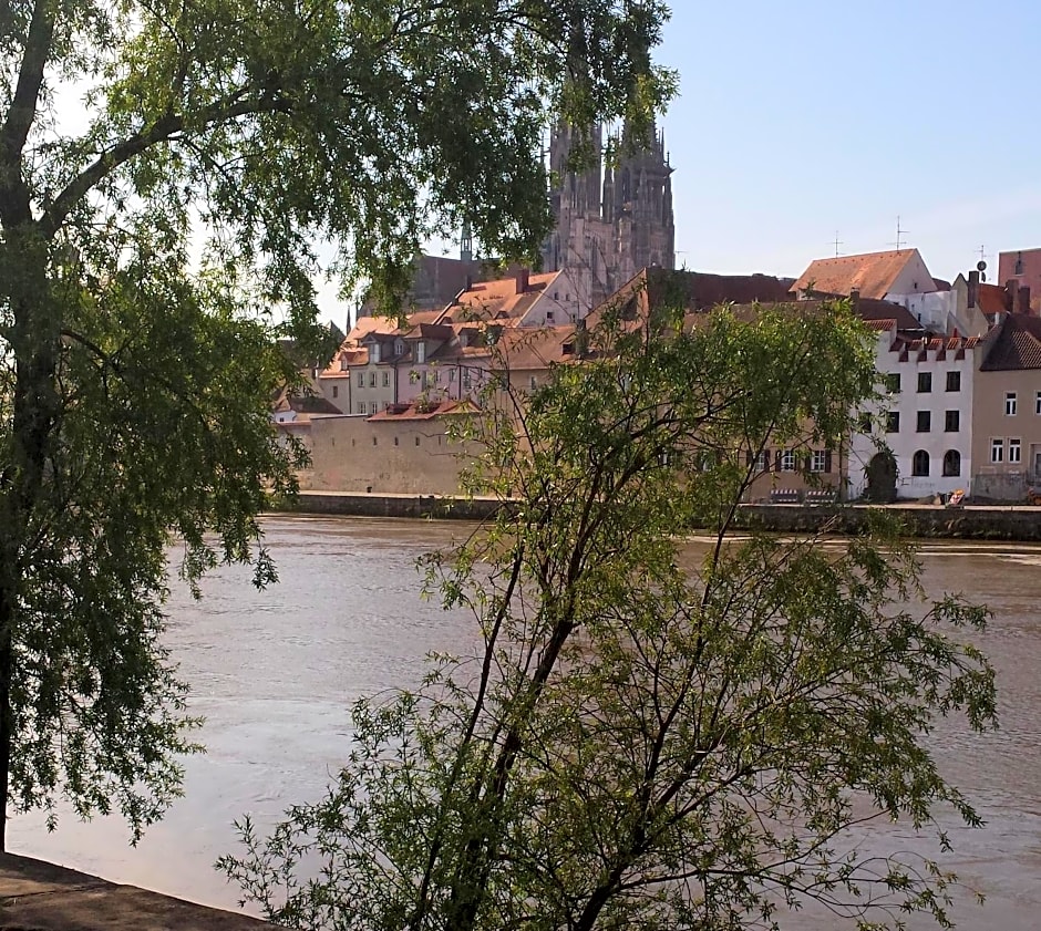 SORAT Insel-Hotel Regensburg