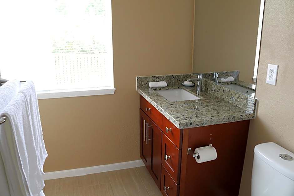 Quiet, clean and comfortable room