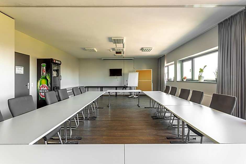 MEININGER Hotel Berlin Airport