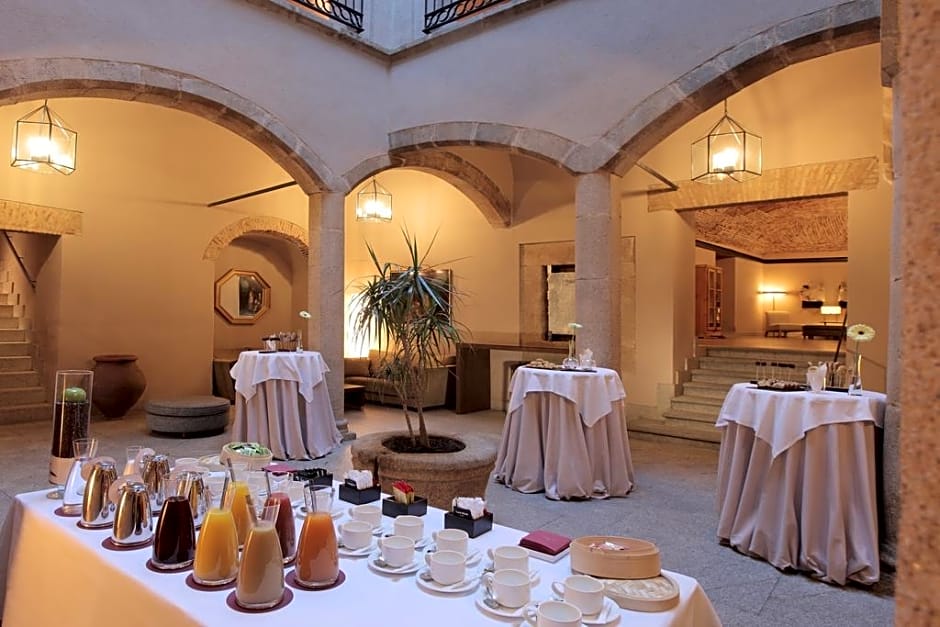 NH Collection Caceres Palacio de Oquendo