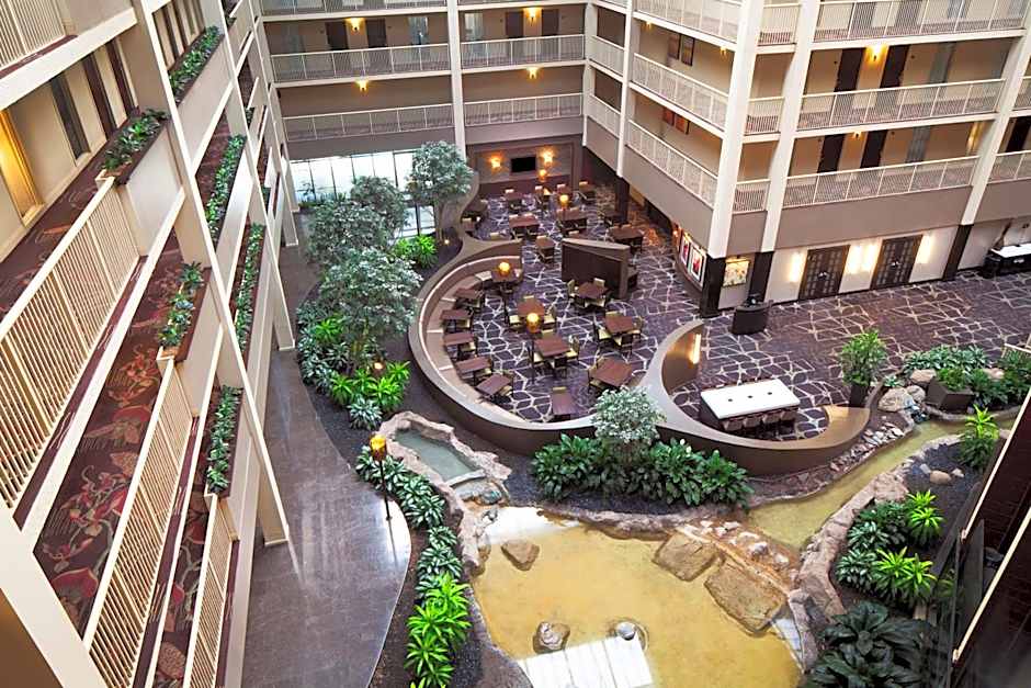 Embassy Suites by Hilton Philadelphia Airport