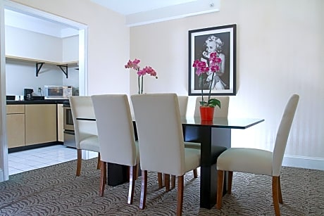 One-Bedroom Suite