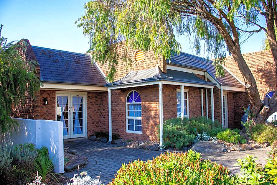 Arkana Motor Inn & Terrace Apartments