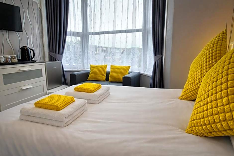 The Roslyn Guest House