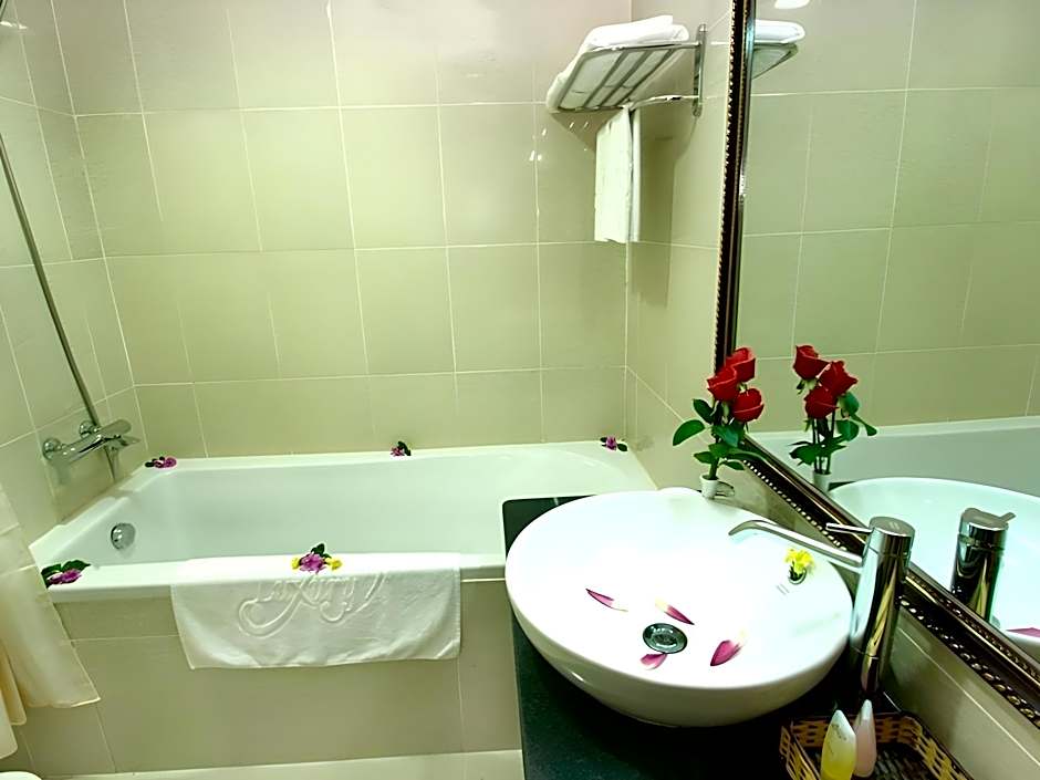 Luxury Nha Trang Hotel