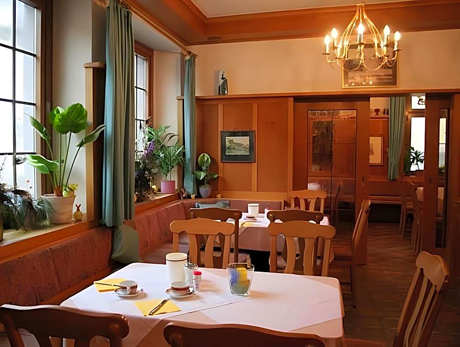 TIPTOP Hotel Garni Pfauen