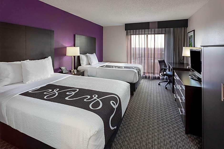 Bloom Hotel