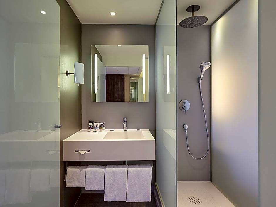 Mercure Paris Arc De Triomphe Etoile