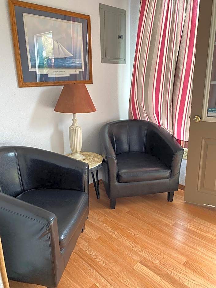 Oceanside Ocean Front Cabins