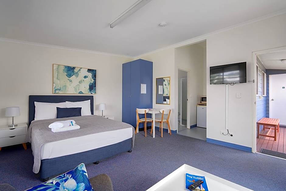 Tin Can Bay's Sleepy Lagoon Motel