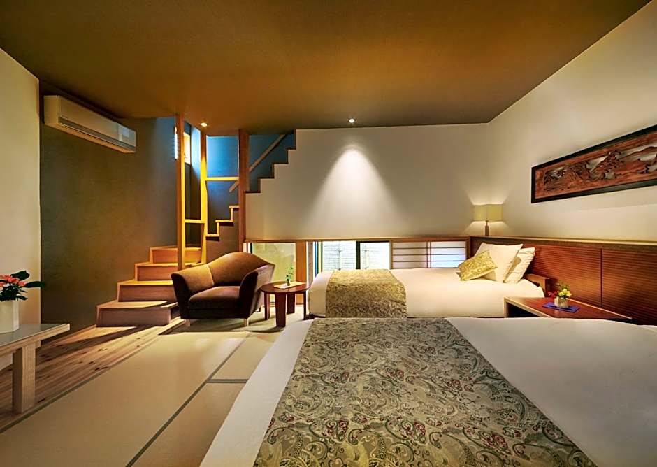 AKARI et KAORI formerly Taizanso