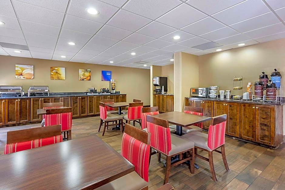 Comfort Suites At The University