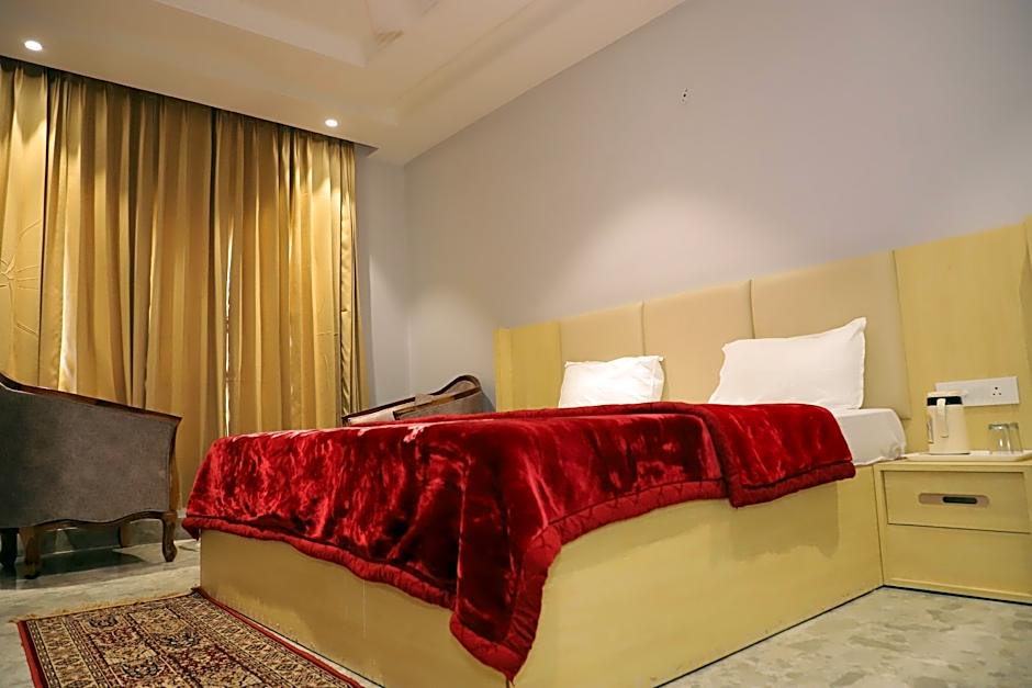 Geetanjali Hotel & Motel