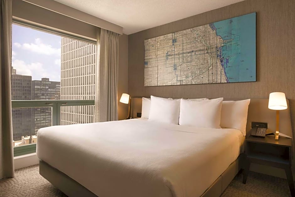 Hilton Chicago/Magnificent Mile Suites