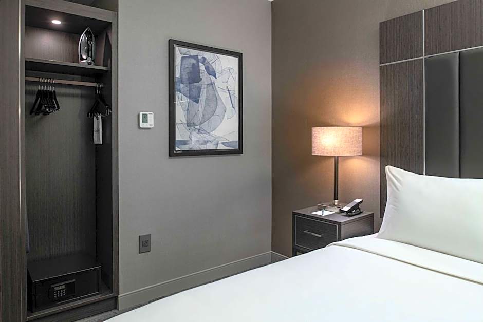 Fairfield by Marriott Inn & Suites Boston Medford