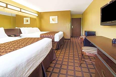 Queen Room with Two Queen Beds - Non-Smoking