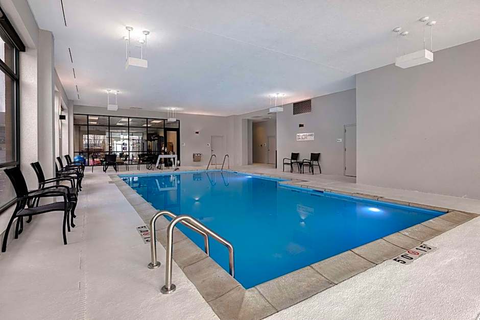 DoubleTree by Hilton Davenport