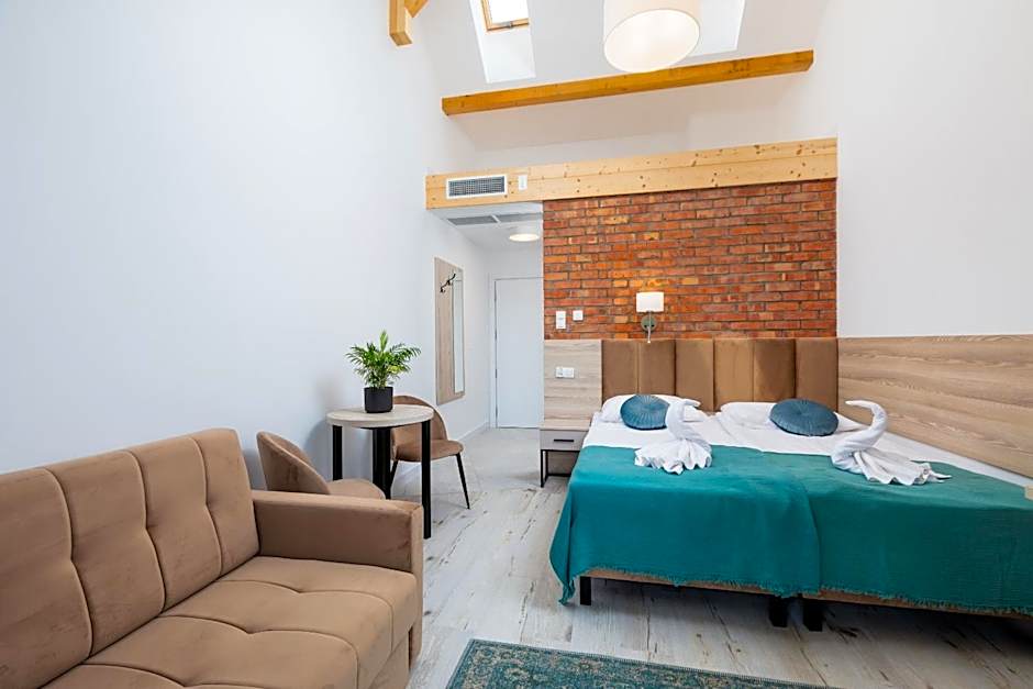 APARTAMENTY przy plaży z basenem z podgrzewaną wodą i mini SPA - Ośrodek Kolonijno-Wczasowy Mewa