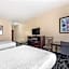 Best Western Plus Eastgate Inn & Suites