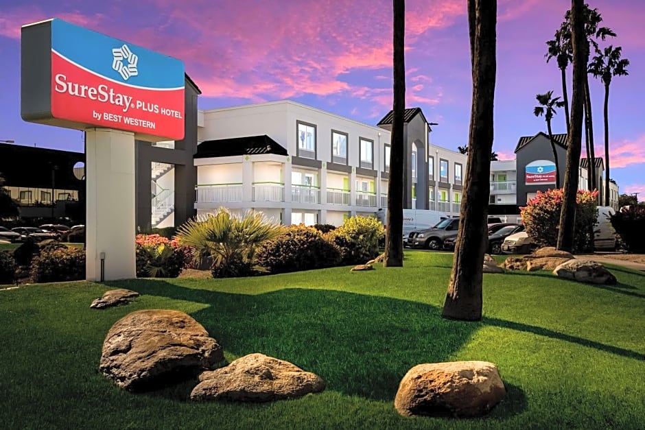 SureStay Plus Hotel by Best Western Scottsdale North