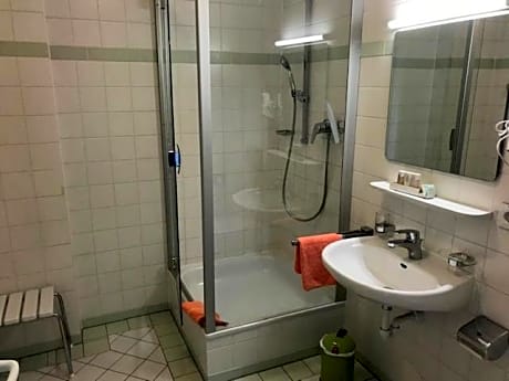 Single Room with Shower