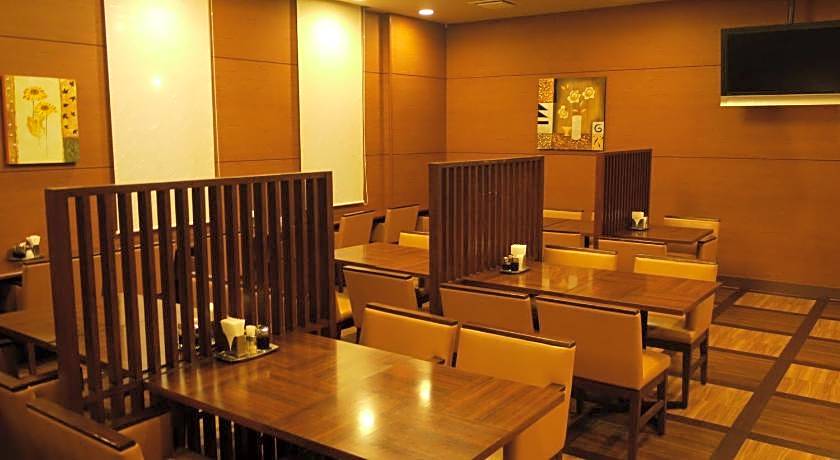 Hotel Route-Inn Gifuhashima Ekimae